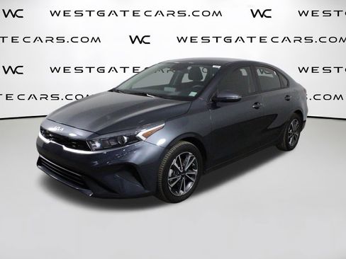 Used 2023 Kia Forte LXS w/ LXS Technology Package image 1