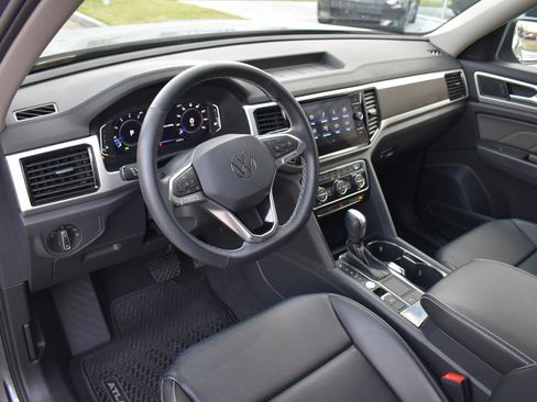 Used 2022 Volkswagen Atlas SE image 21