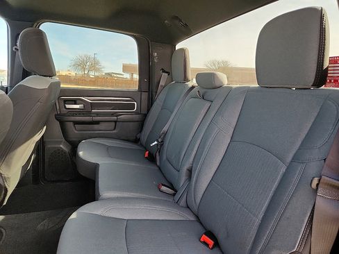 Used 2024 RAM 3500 Big Horn image 5