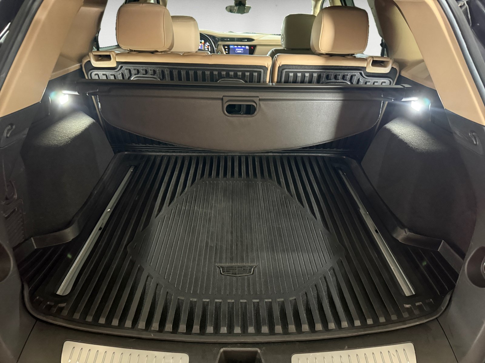 Used 2022 Cadillac XT5 Premium Luxury w/ Platinum Package AWD/4WD image 19
