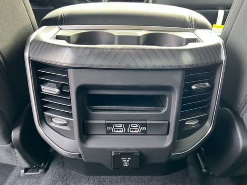 New 2026 RAM 1500 Big Horn AWD/4WD image 23