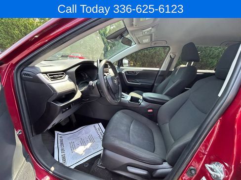 Used 2023 Toyota RAV4 XLE w/ Convenience Package AWD/4WD image 19