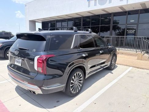 Used 2023 Hyundai Palisade Calligraphy AWD/4WD image 3