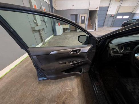 Used 2013 Nissan Sentra SV FWD image 22