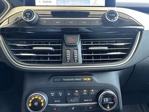 Used 2020 Ford Escape SEL FWD image 11