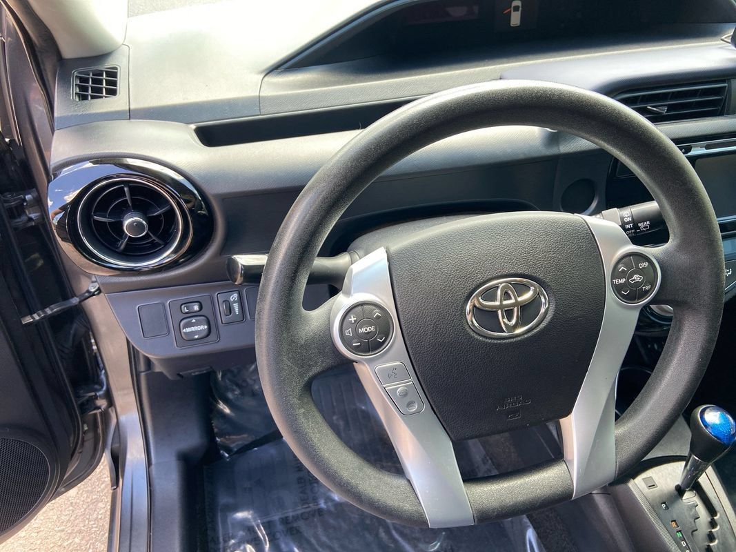 Used 2016 Toyota Prius C Two FWD image 12