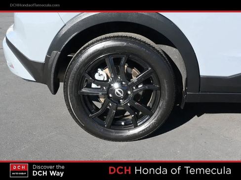 Used 2023 Nissan Kicks SR image 23