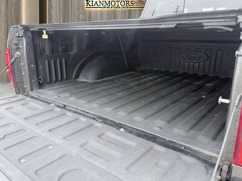 Used 2016 Ford F150 Limited image 15