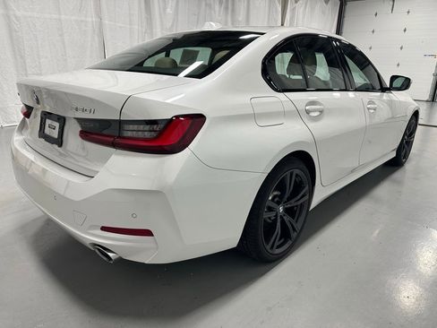 Used 2023 BMW 330i xDrive Sedan w/ Premium Package image 7