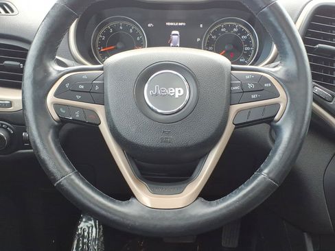 Used 2015 Jeep Cherokee Limited w/ Trailer Tow Group AWD/4WD image 14