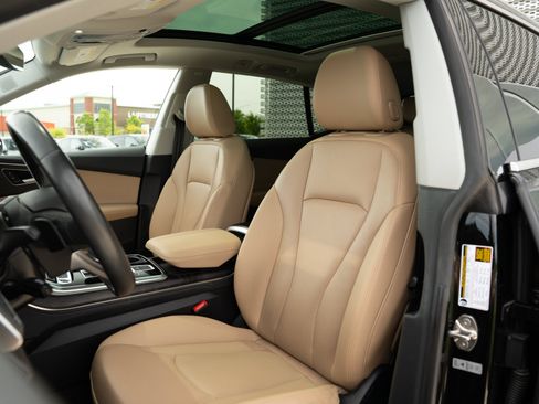 Certified 2023 Audi Q8 Premium Plus AWD/4WD image 23