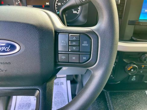 Used 2023 Ford F550 4x4 Crew Cab Super Duty image 21