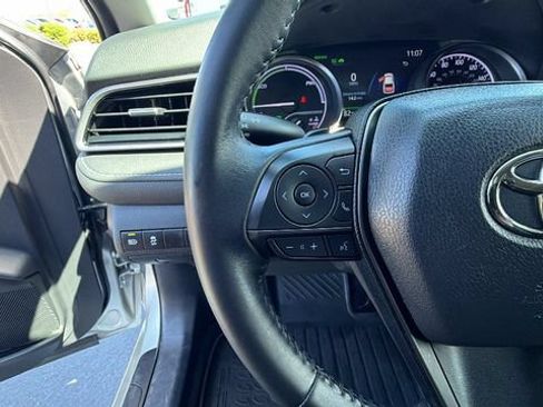 Used 2021 Toyota Camry XSE FWD image 27