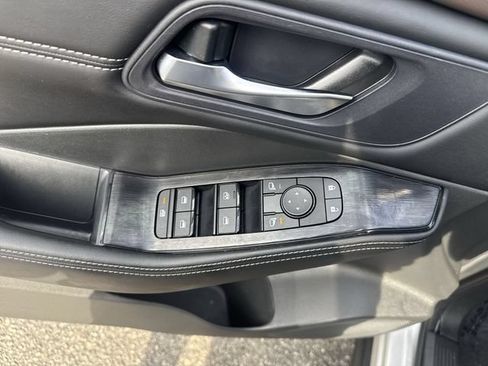 Used 2023 Nissan Rogue SV w/ SV Premium B Package AWD/4WD image 27