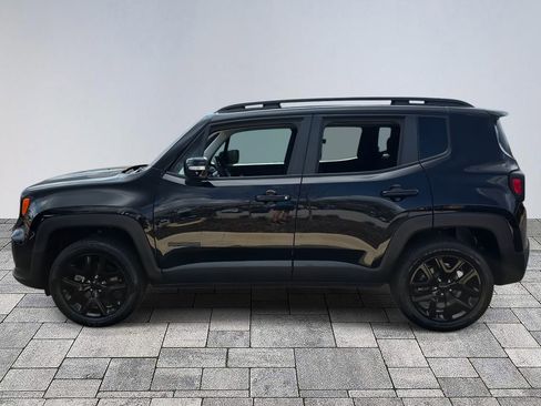 Used 2023 Jeep Renegade Altitude image 4
