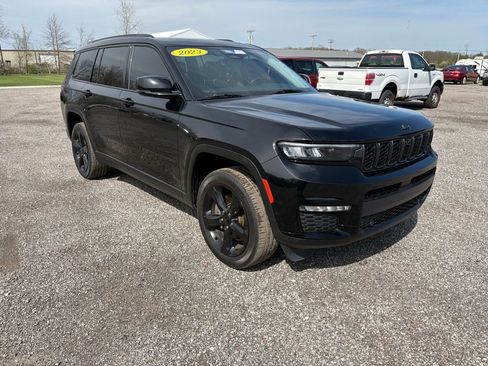 Used 2023 Jeep Grand Cherokee L Limited w/ Luxury Tech Group II AWD/4WD image 1