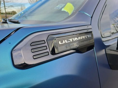 Certified 2024 GMC Sierra 3500 Denali Ultimate image 38