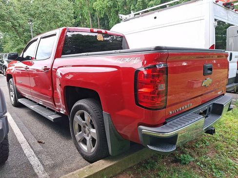 Used 2015 Chevrolet Silverado 1500 LT w/ LT Convenience Package AWD/4WD image 3