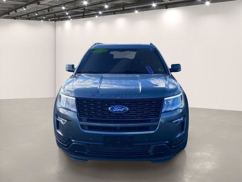 Used 2018 Ford Explorer Sport w/ Equipment Group 401A AWD/4WD image 2