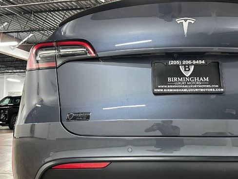 Used 2022 Tesla Model Y Performance AWD/4WD image 17