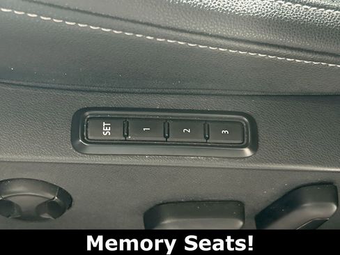 Certified 2021 Volkswagen Jetta SEL Premium image 13