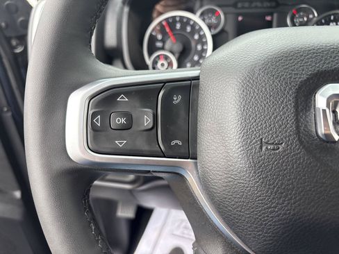 Used 2025 RAM 2500 Big Horn AWD/4WD image 18