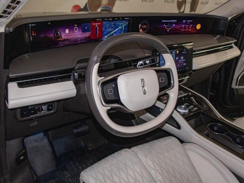 Used 2024 Lincoln Nautilus Black Label w/ Jet Appearance Package (87T) image 6