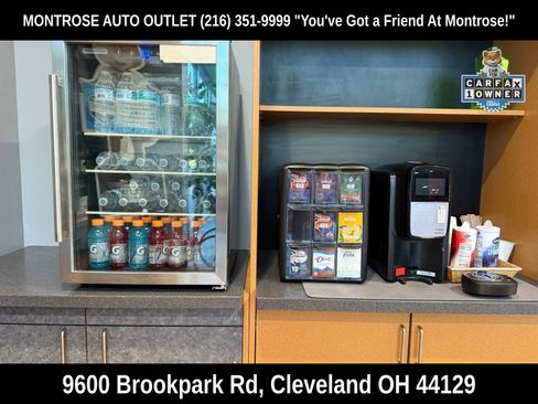 Used 2022 Toyota RAV4 XLE image 39