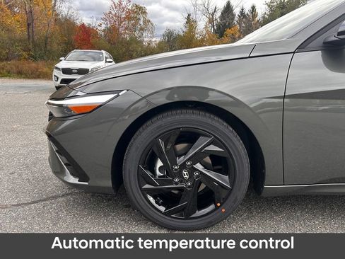 New 2026 Hyundai Elantra SEL Sport image 2