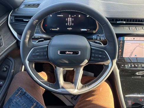 New 2026 Jeep Grand Cherokee Limited image 14