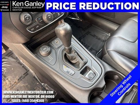 Used 2019 Jeep Cherokee Latitude Plus w/ Cold Weather Group image 17