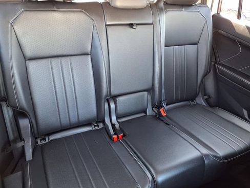 Used 2022 Volkswagen Tiguan SE FWD image 26
