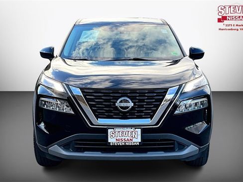 Used 2023 Nissan Rogue SV image 2