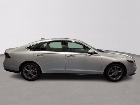 Used 2024 Honda Accord EX image 5