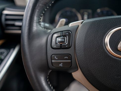 Used 2017 Lexus IS 200t image 16