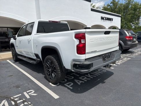 Used 2024 Chevrolet Silverado 2500 LT image 9