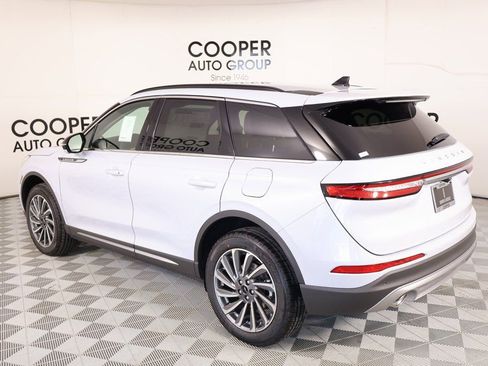 New 2026 Lincoln Corsair Reserve FWD image 23