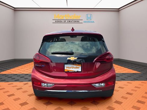 Used 2021 Chevrolet Bolt LT FWD image 4