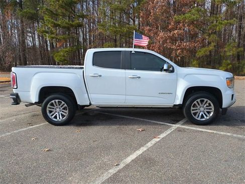 Used 2015 GMC Canyon SLT image 3