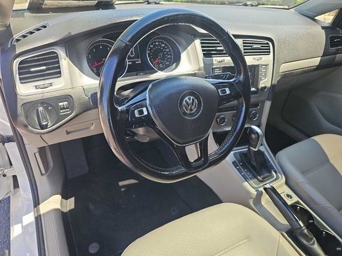Used 2015 Volkswagen Golf S FWD image 8