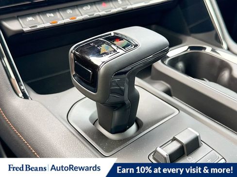 New 2026 GMC Sierra 1500 AT4 w/ AT4 Premium Package AWD/4WD image 21