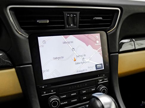 Used 2017 Porsche 911 Turbo image 74