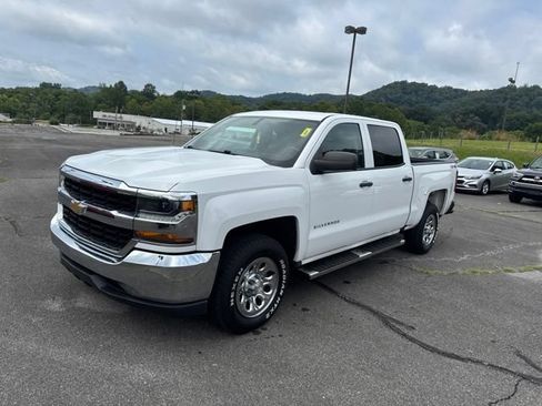 Used 2018 Chevrolet Silverado 1500 W/T w/ WT Convenience Package AWD/4WD image 4