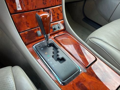 Used 2003 Lexus LS 430 RWD image 10
