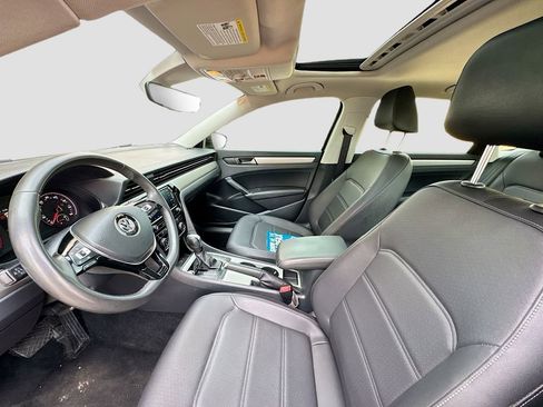 Used 2021 Volkswagen Passat 2.0T SE image 21