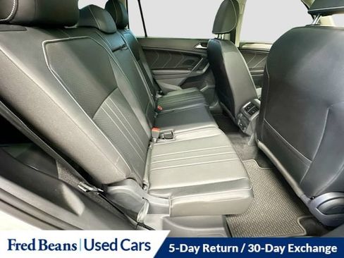 Used 2023 Volkswagen Tiguan SE FWD image 33