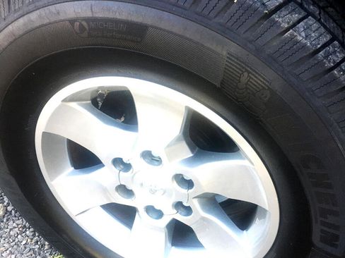 Used 2013 Toyota 4Runner Limited image 26