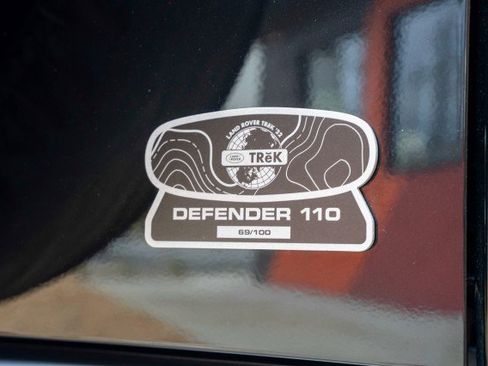 Used 2023 Land Rover Defender 110 S image 75