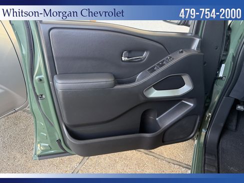 Used 2023 Nissan Frontier SV w/ Technology Package image 11