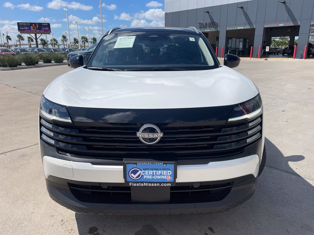 Certified 2026 Nissan Kicks SV FWD image 2